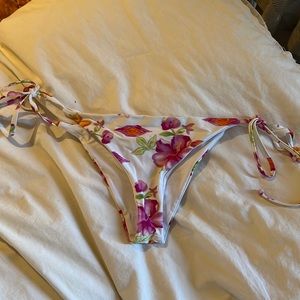 Frankie’s Bikinis Tie Bottom